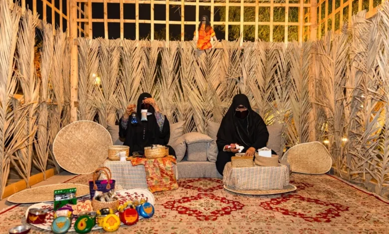 الخيمة”-في-إرث-أبوظبي-تقدّم-تجربة-رمضانية-لا-مثيل-لها.-تنسج-بين-التقاليد-العريقة-والرفاهية-الفاخرة-الحديثة